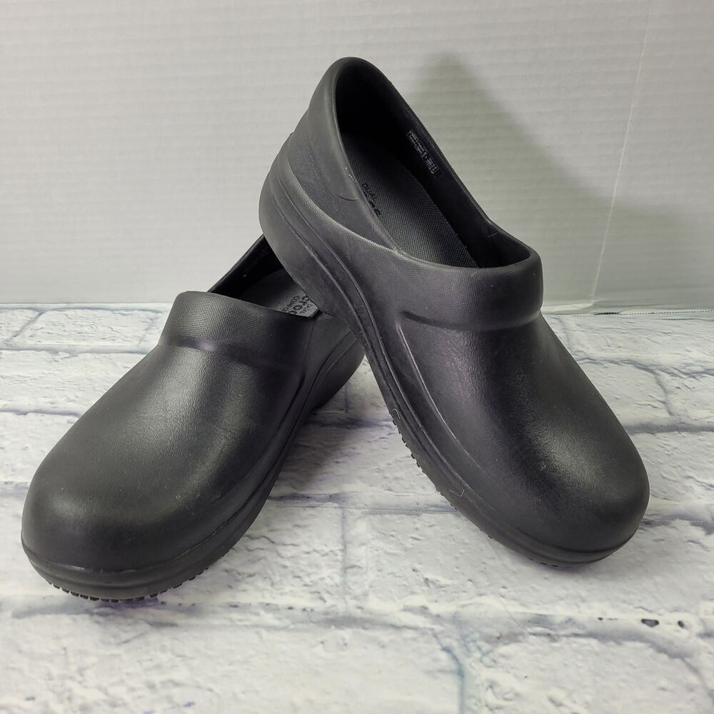 Women’s Crocs Neria Pro II Work Clog Dual Comfort Black size 9